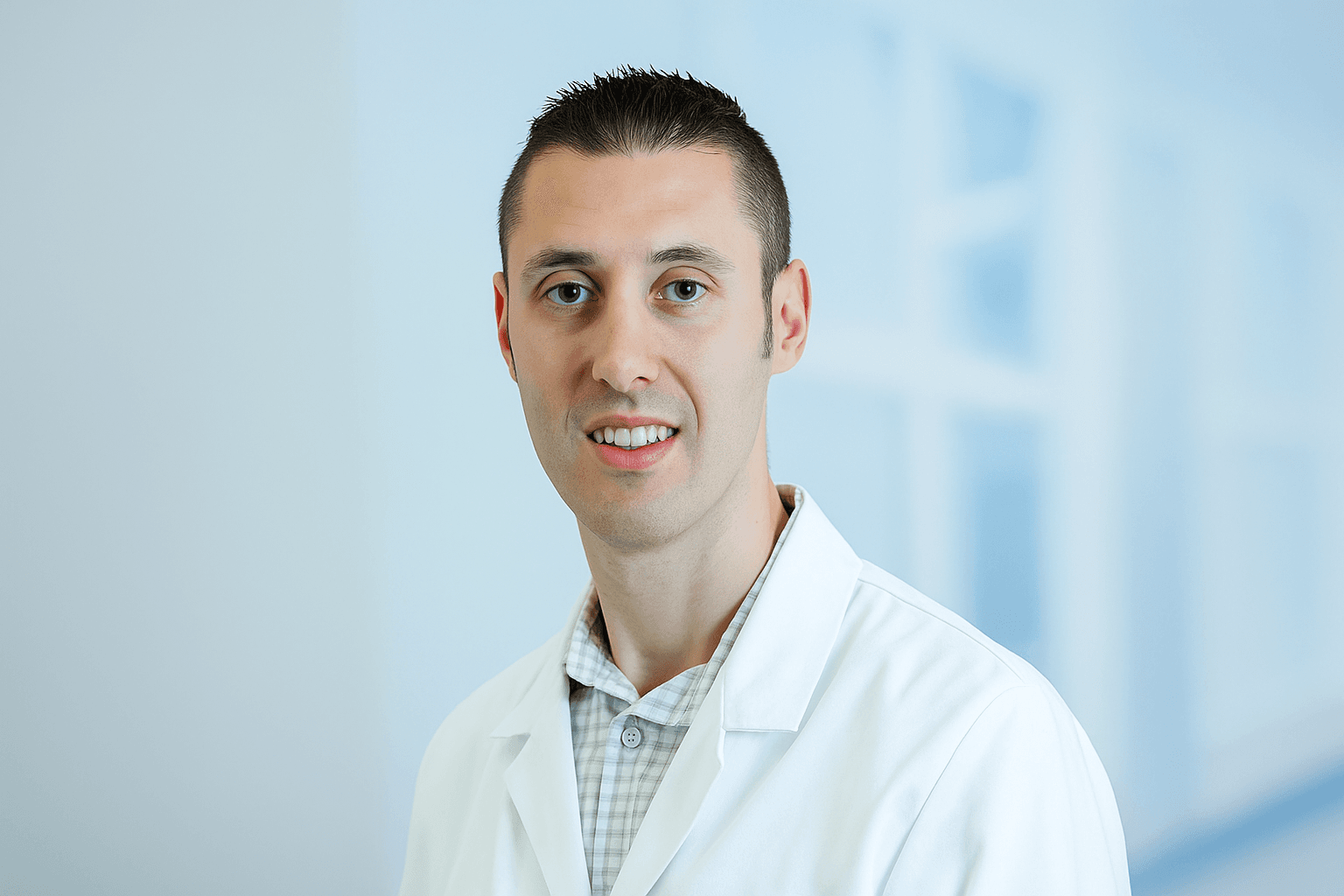 surgeon profile picture